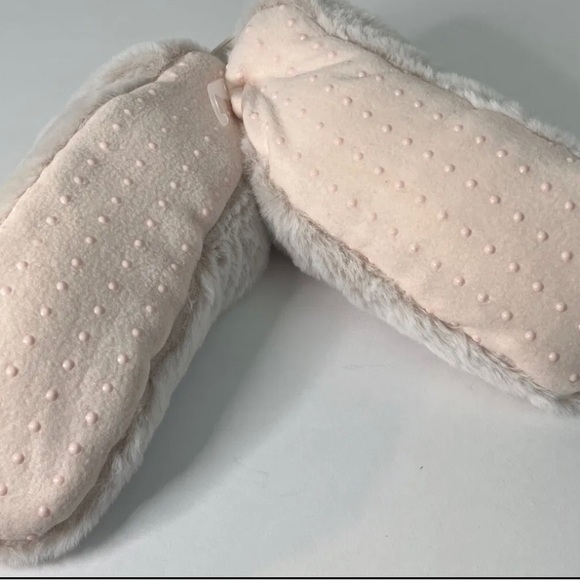 Target Faux Fur Pink Slipper Socks W/ Grippers | Size S (US 5-7) - Picture 7 of 9